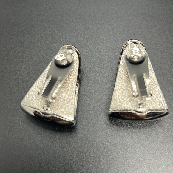 Vintage Joel Powell Silver Tone Clip Earrings - Picture 3 of 6